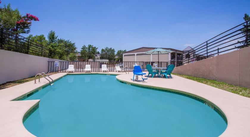 Super 8 By Wyndham Augusta photo