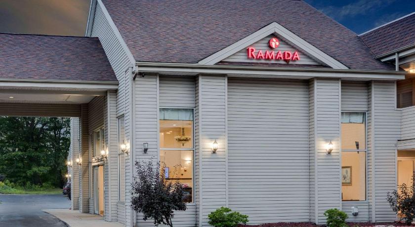 Ramada by Wyndham Cleveland Airport West photo