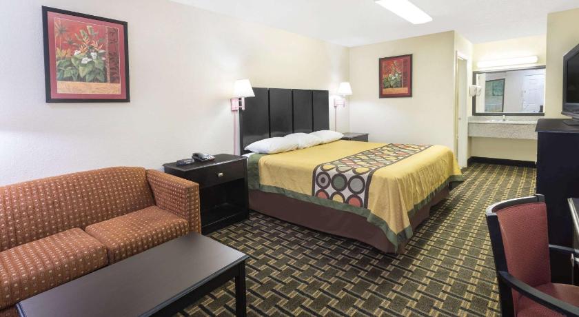 Super 8 By Wyndham Decatur/Lithonia/Atl Area