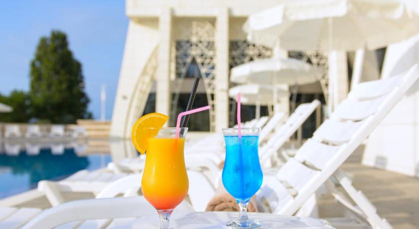 The Grand Gloria Hotel photo