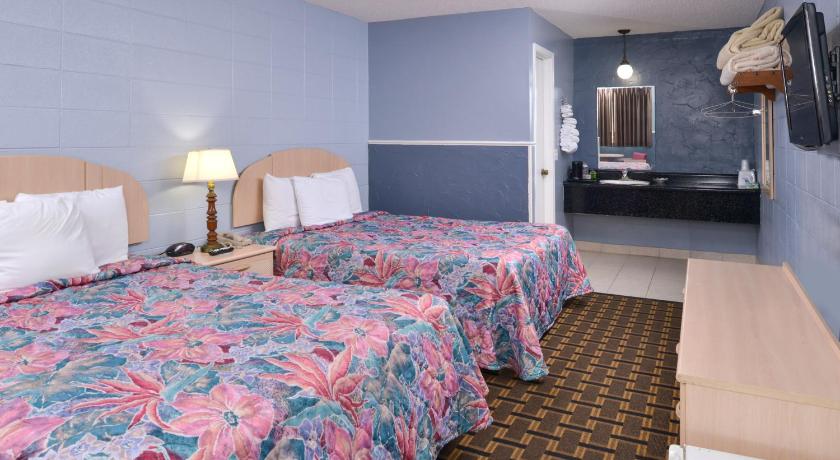 Americas Best Value Inn & Suites Branson - Near the Strip