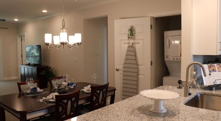 Image of Large One Bedroom Apartment - North 5