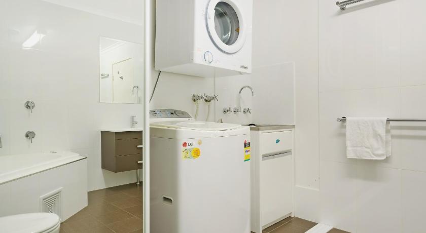 Albacore Apartments photo