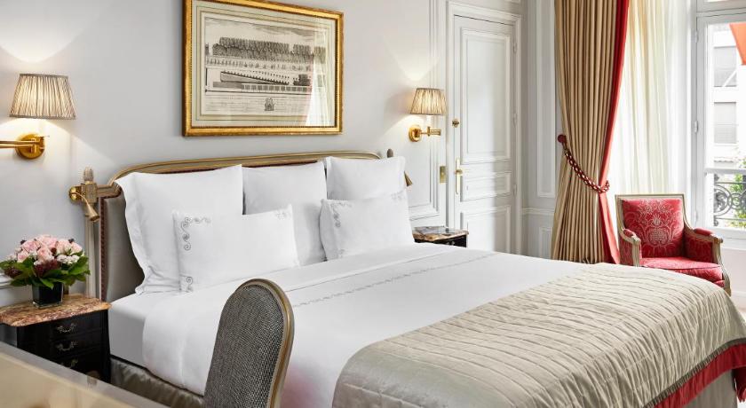 Hotel Plaza Athenee - Dorchester Collection