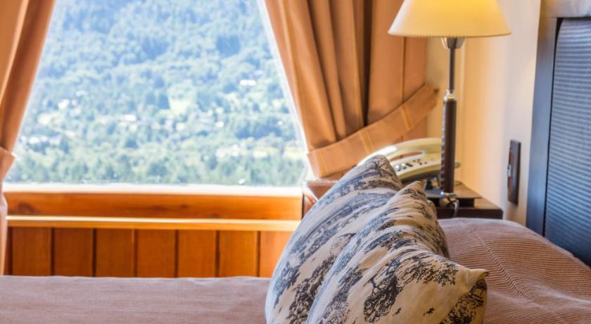 Image of Superior Room with Lake View 4
