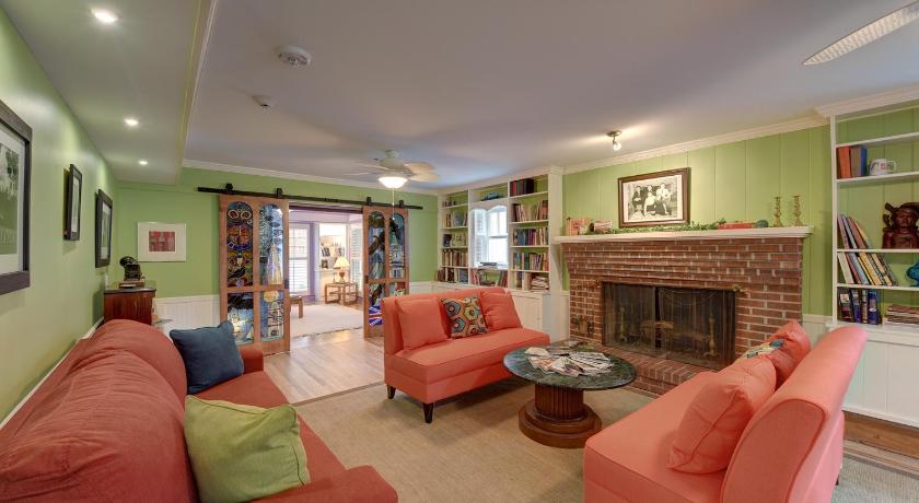 The Grey Owl Inn photo