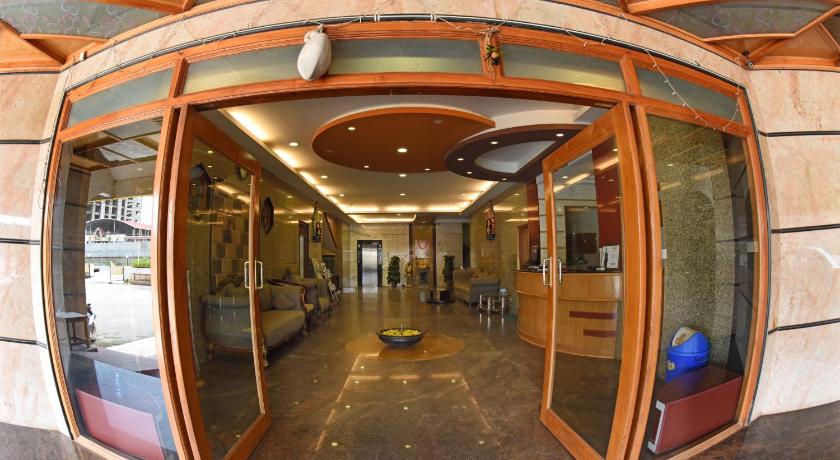 Hotel Sharada International