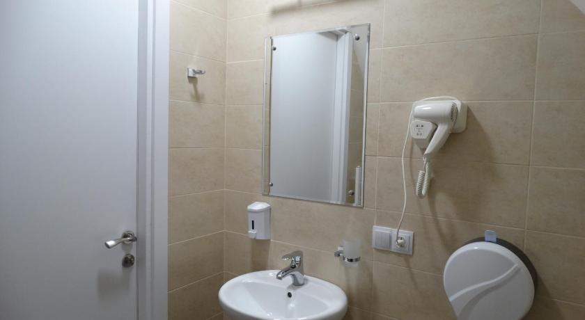 Hotel Iveria photo