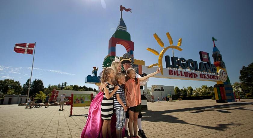 LEGOLAND NINJAGO Cabins photo