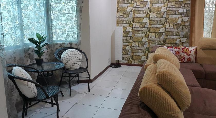Image of Four-Bedroom House 5