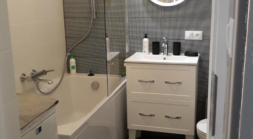 2 Bedroom City Center Apartment photo