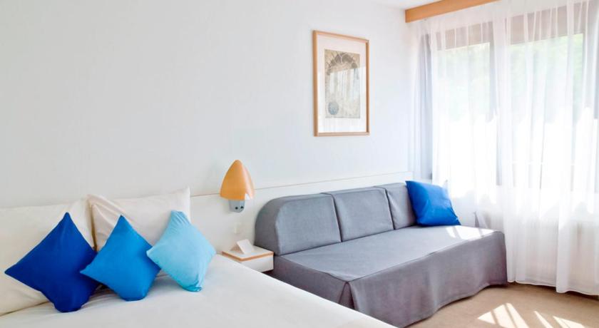 Novotel Rouen Sud photo