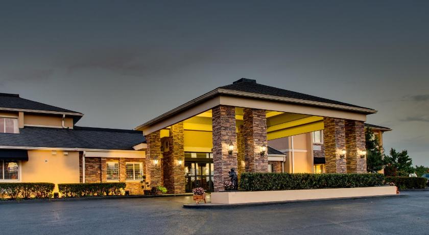 Wingfield Inn & Suites