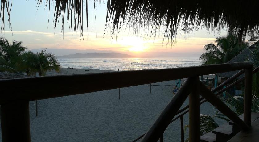 Cabanas La Isla Chacahua photo