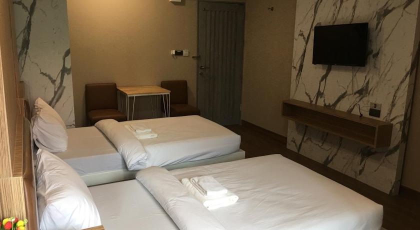 Image of Standard Twin Room 1
