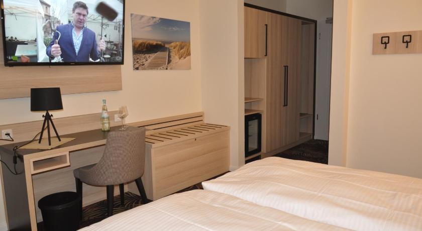 Image of Double Room with Balcony or Terrace 4