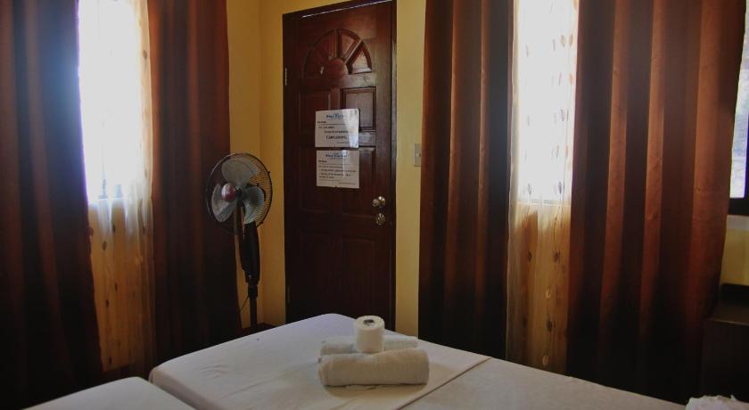 Imagen de Habitación Bungalow con Ventilador (Bungalow Fan Room) 10