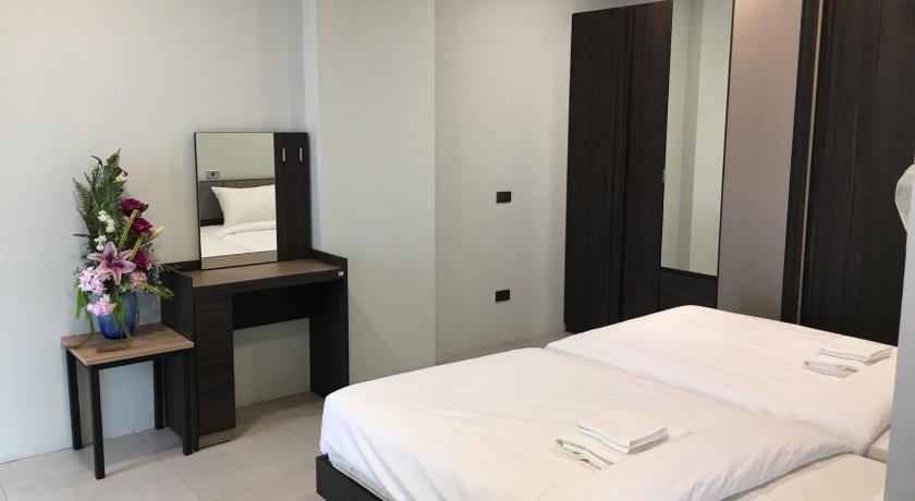 Image of Standard Family Room 0