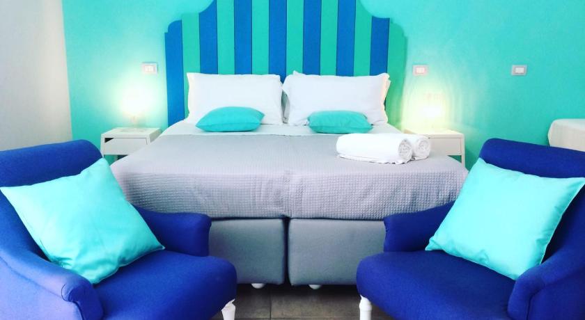 Image of Queen Room with Balcony 0