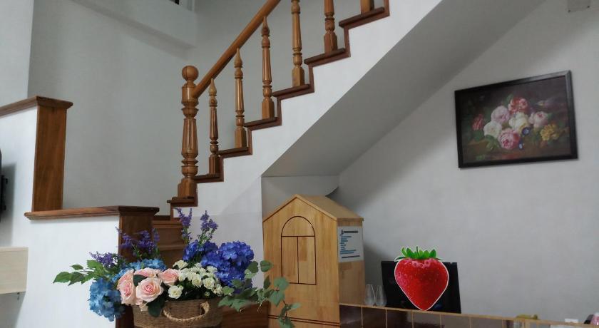 Strawberry Hotel Dalat photo