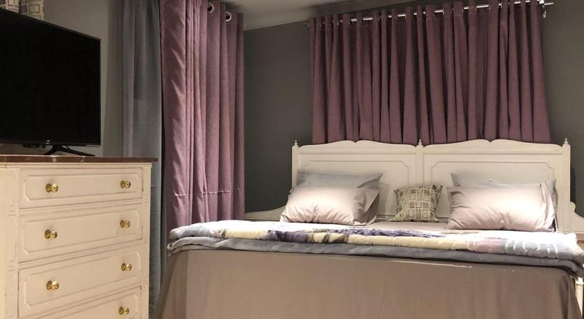Cassiopeia Corporate Apartments, Cyrildene, Room Purple Rain photo