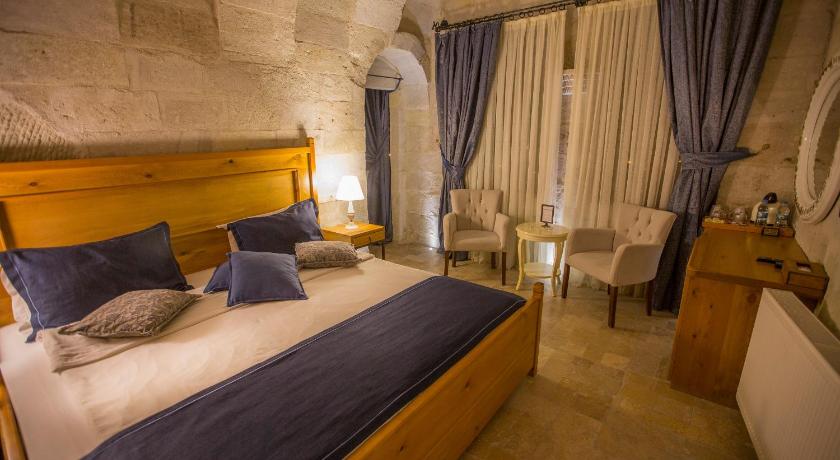 Immagine di Suite Grotta Premium Luna di Miele (Premium Honeymoon Cave Suite) 0