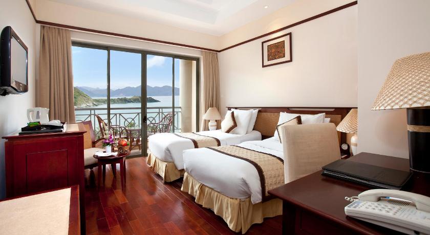 Image of Deluxe Double Ocean View 5