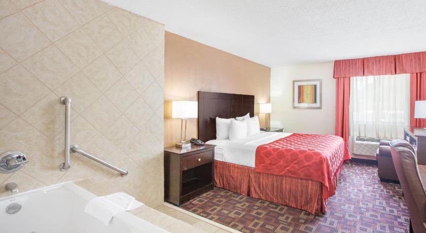 Ramada by Wyndham Tulsa