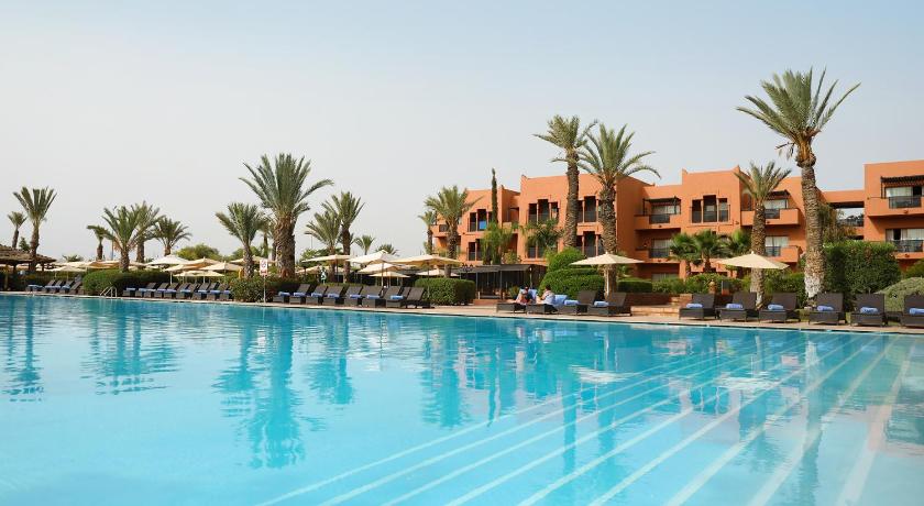 Image of Premium Suite King Size Bed Pool View 9
