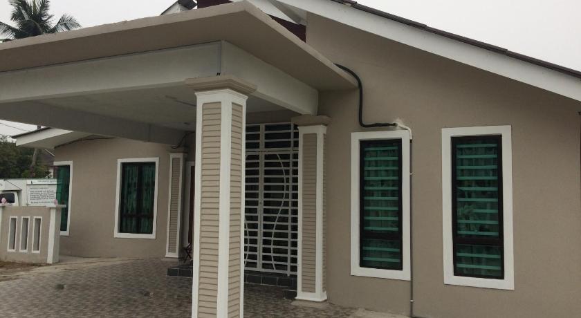 Aina Guest House photo