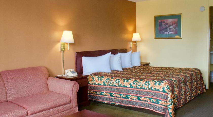 Relax Inn - Monroe photo