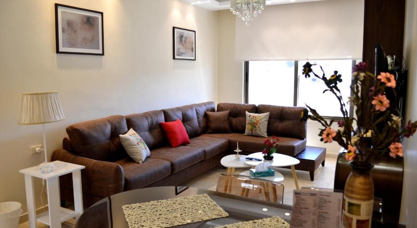 Janty Apartment photo