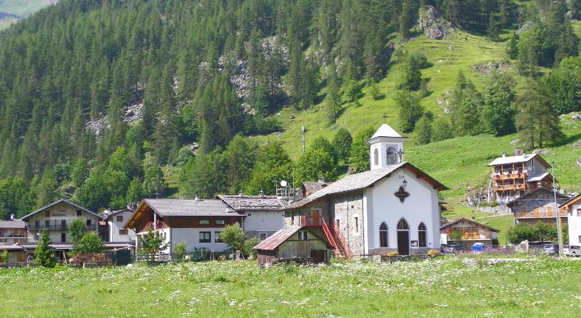Chalet Rosa dei Monti photo
