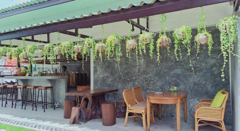 Baan Sala Lung Dam Hotel – Ko Samui, UT