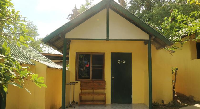 Image of Queen Cabin with En-Suite 6