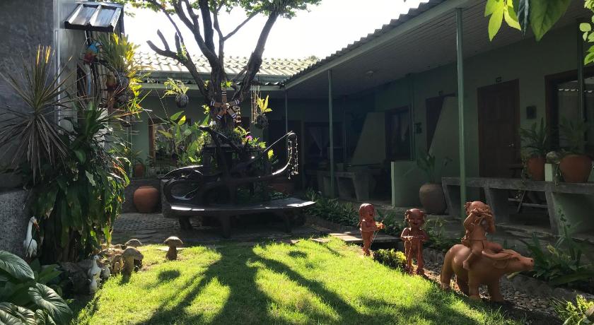 Baan Sala Lung Dam Hotel – Ko Samui, UT