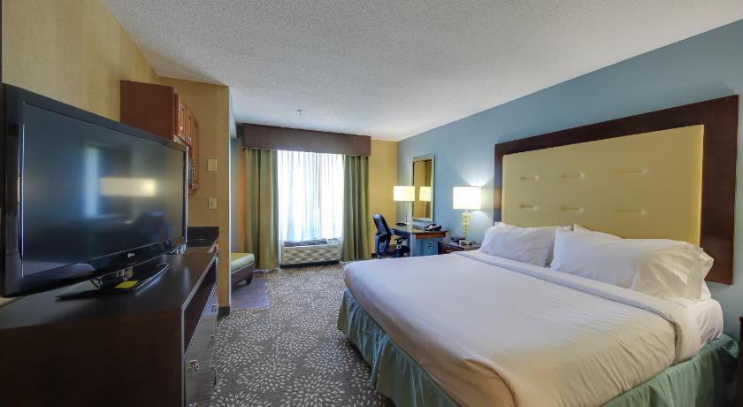 Holiday Inn Express & Suites Sylva - Western Carolina Area