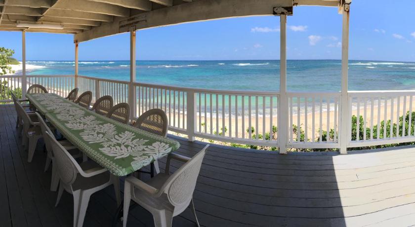 Mokuleia (HI) Mokule'ia Beach Houses at Owen's Retreat 4-Star Guesthouse lobby