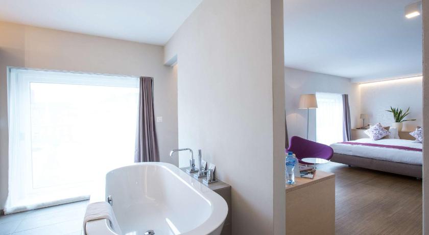 Image of Junior Suite 0
