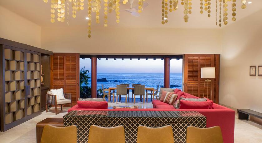 Four Seasons Resort Punta Mita