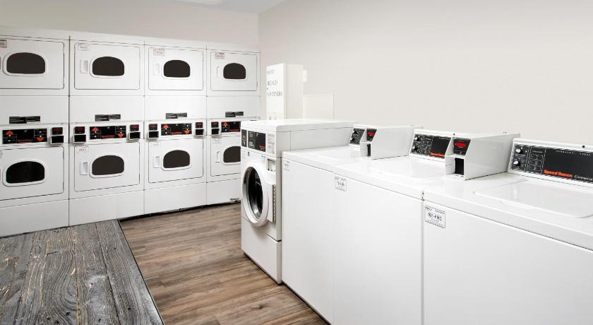 WoodSpring Suites Allentown Bethlehem photo