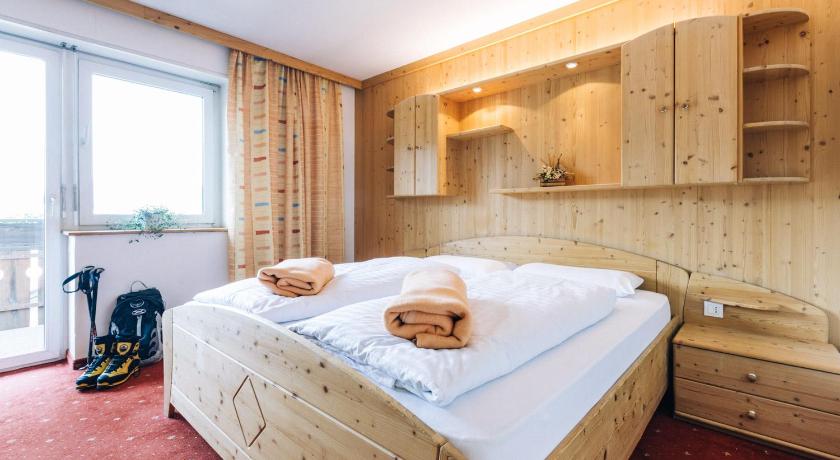 Hotel Schonwies — Hotel in Trodena