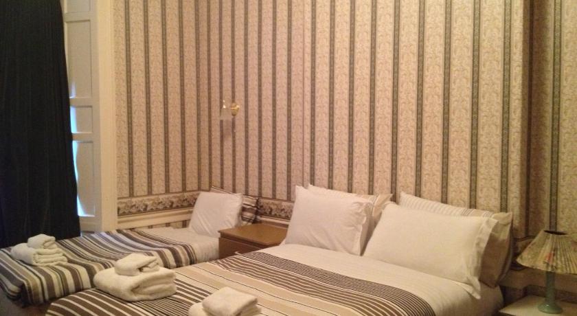 Image of Family Room 7