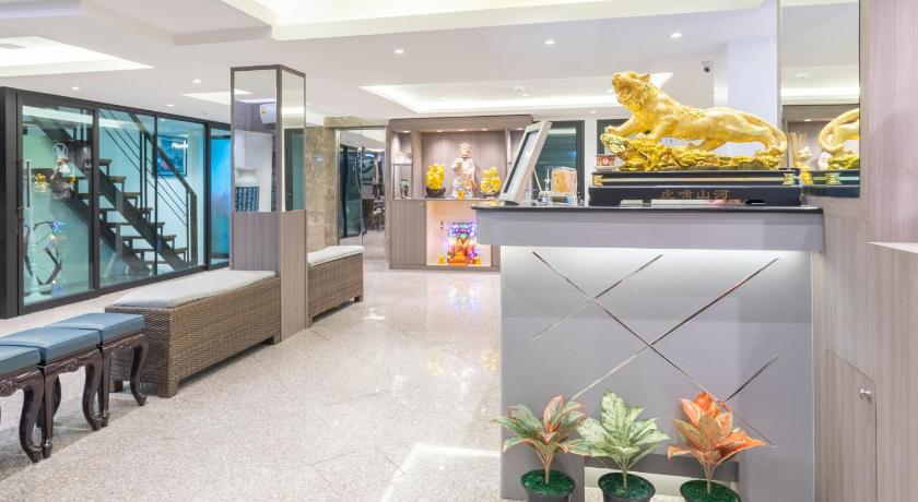 4M Pratunam Hotel - image 4