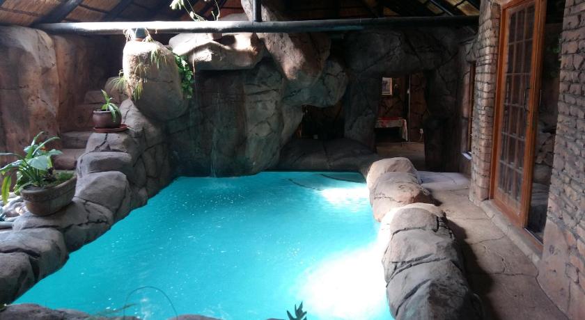 Pride Rock Accommodation — Hotel in Middelburg