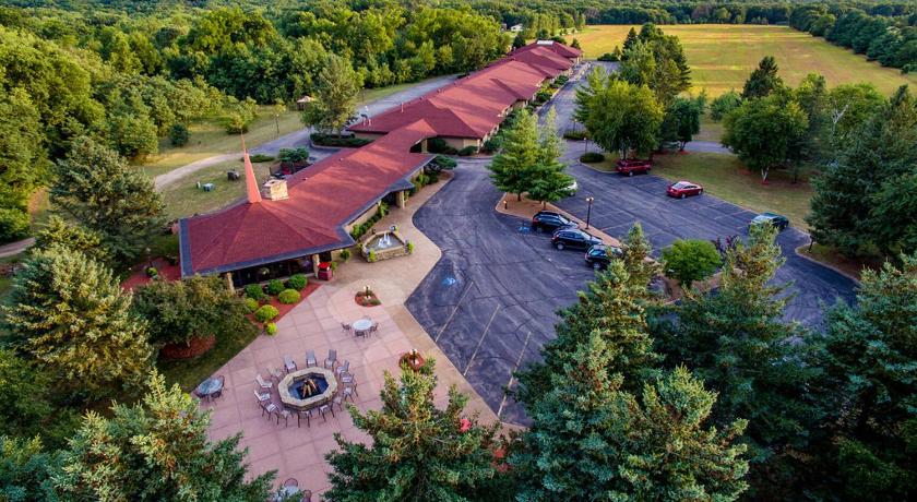 Spring Valley Inn — Hotel in Spring Green