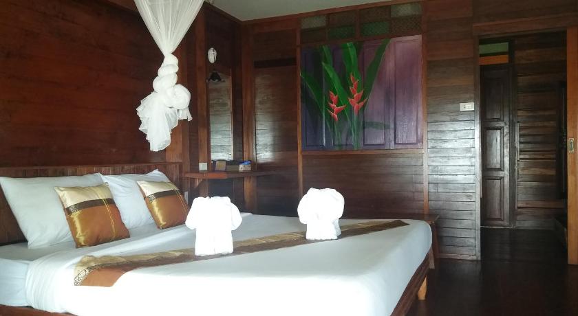 Bild von: Zimmer am Strand mit Kingsize-Bett und Balkon (Beach Front, Guest room, 1 King, Balcony) 8
