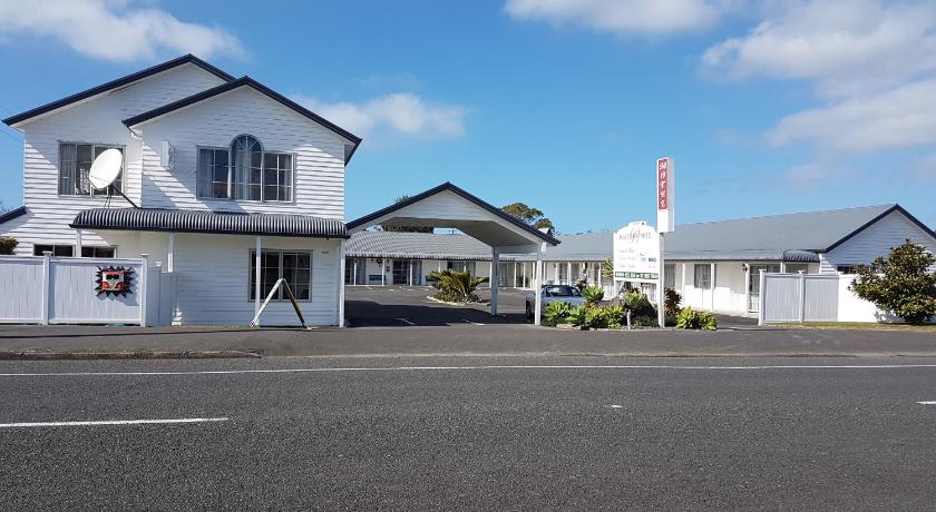 Blake Court Motel photo