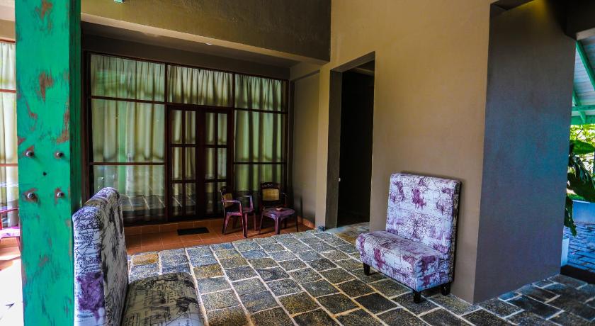 Lakwin Hotel photo