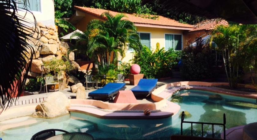 Pandora Lifestyle Hotel - image 16